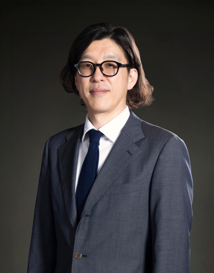 新山 昭雄